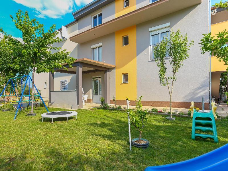 Apartments Damir Kaštel Štafilić Exterior foto